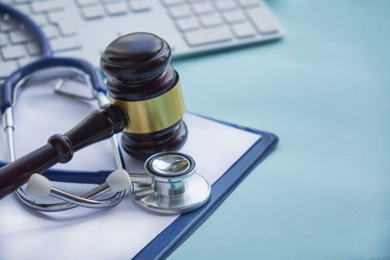 A-Comprehensive-Guide-to-Medical-Malpractice-Lawsuits